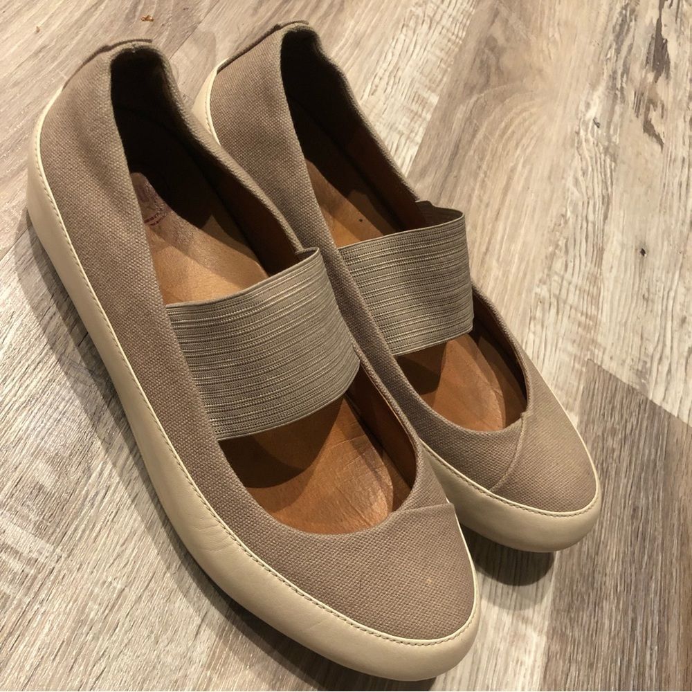 FITFLOP Beige Taupe Leather Canvas Casual Comfort Loafer Flat Shoe Size 39/8